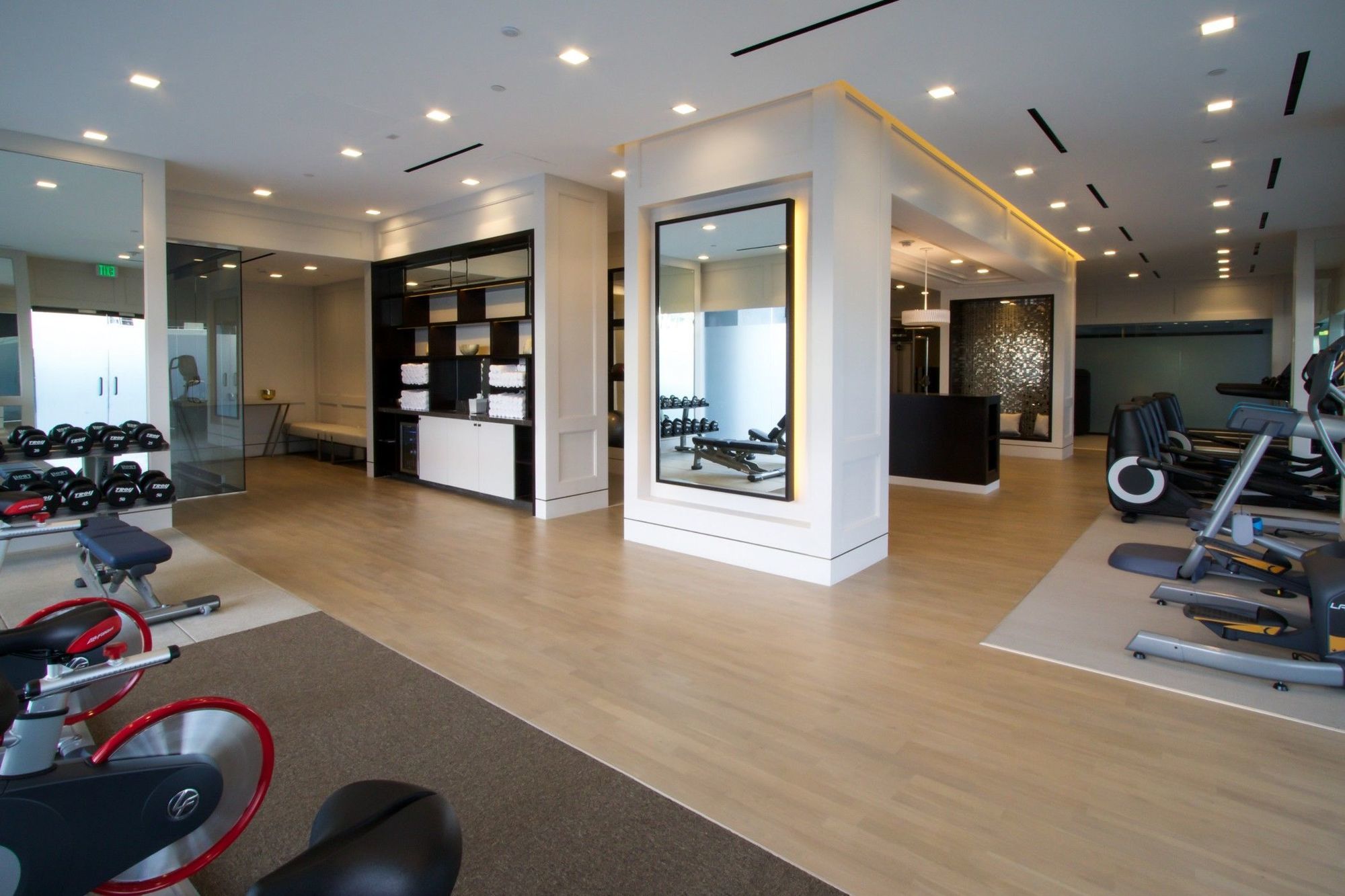 The London West Hollywood At Beverly Hills Ngoại thất bức ảnh The gym at The Ivy
