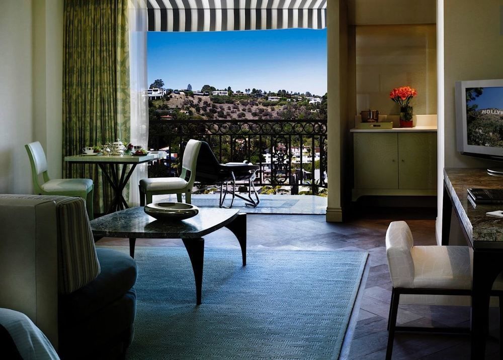 The London West Hollywood At Beverly Hills Ngoại thất bức ảnh A room at the Beverly Hills Hotel