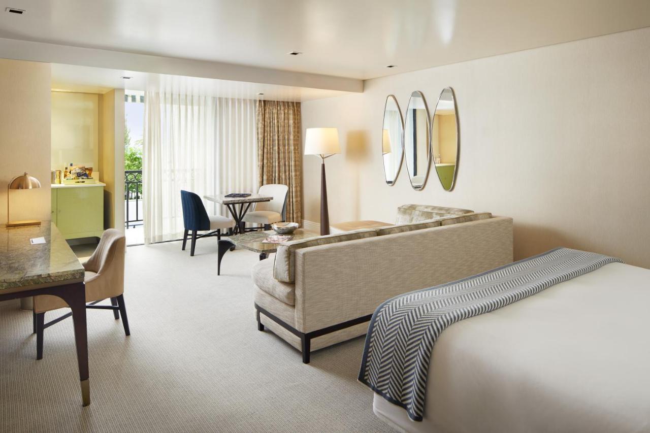 The London West Hollywood At Beverly Hills Ngoại thất bức ảnh A suite at The Ivy Hotel