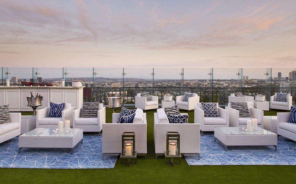 The London West Hollywood At Beverly Hills Ngoại thất bức ảnh The rooftop lounge at the Beverly Hills Hotel