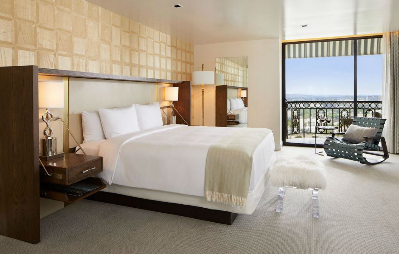 The London West Hollywood At Beverly Hills Ngoại thất bức ảnh A bedroom at the Wynn